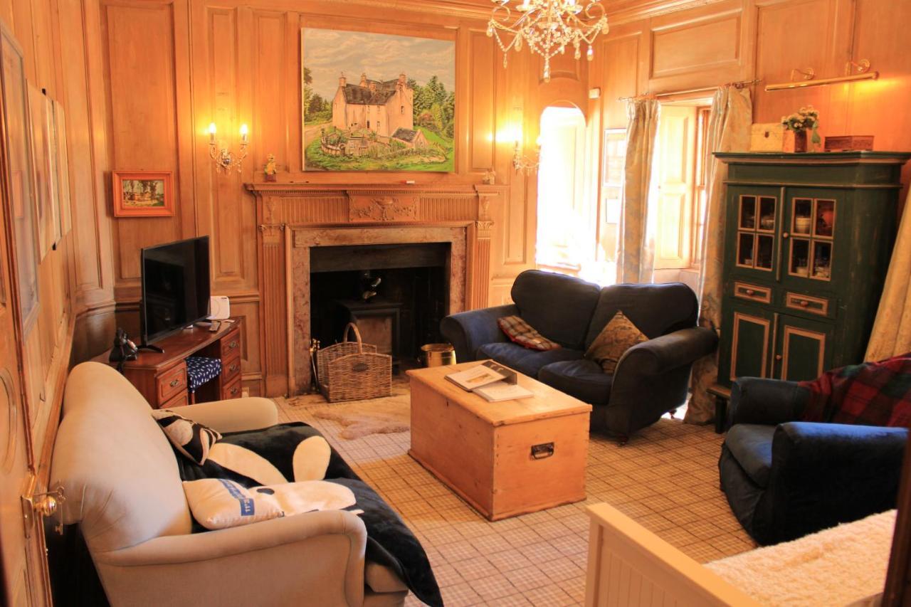 East Wing Lickleyhead Castle Villa Auchleven Екстериор снимка