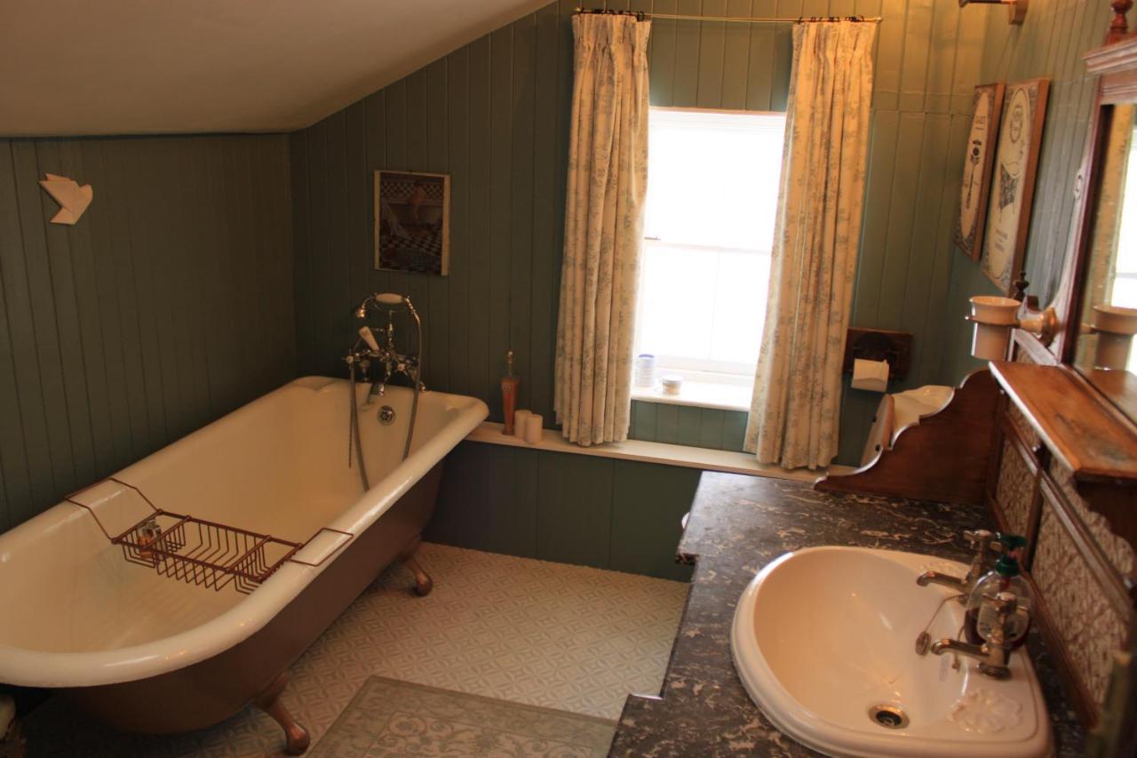 East Wing Lickleyhead Castle Villa Auchleven Екстериор снимка