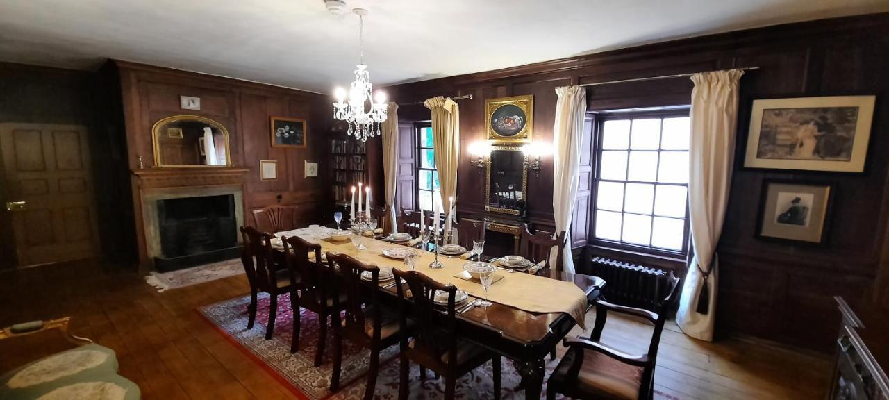 East Wing Lickleyhead Castle Villa Auchleven Екстериор снимка